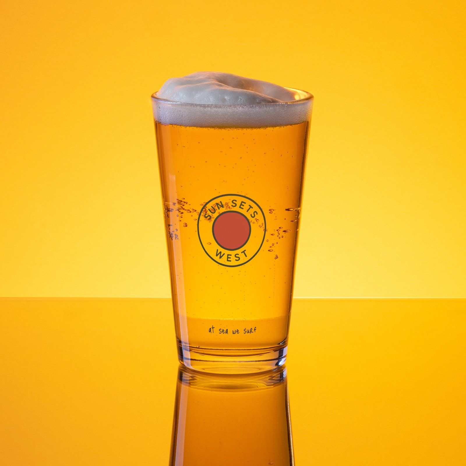 Shaker pint glass